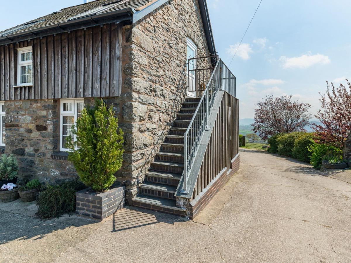 Halfen Granary Villa Pont-Robert Exteriör bild
