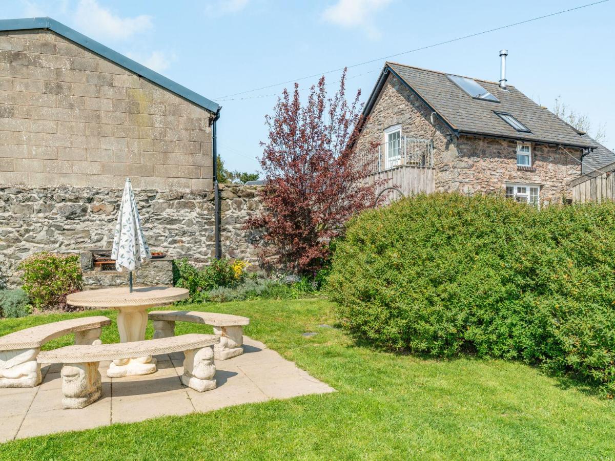 Halfen Granary Villa Pont-Robert Exteriör bild