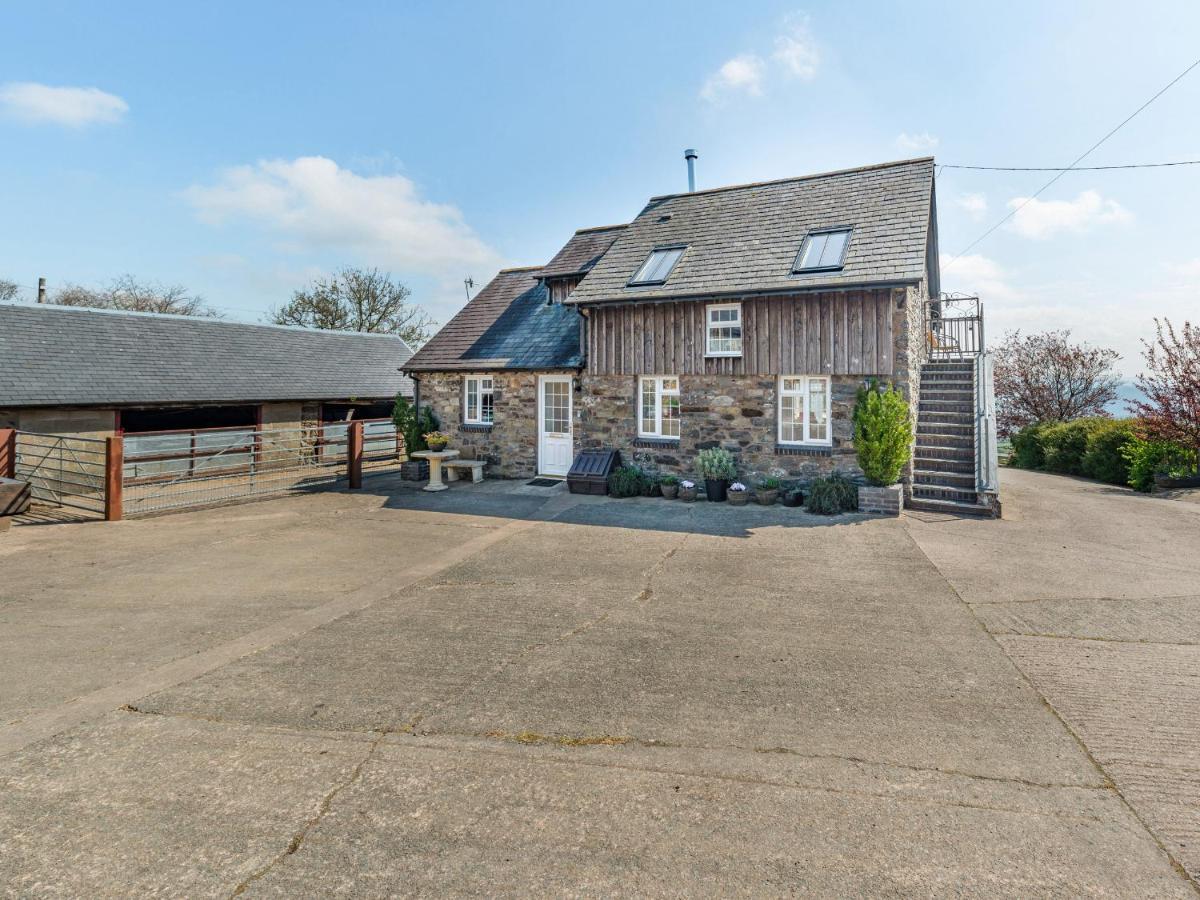Halfen Granary Villa Pont-Robert Exteriör bild